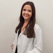 Acercar imagen: Carmen Marta Pérez Cordero, Médico rehabilitador Sevilla