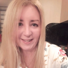 Acercar imagen: Alexandra Navarrete Barboza, Terapeuta complementario Madrid