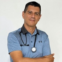 Acercar imagen: Alberto Argüello Villalobos, Médico general Gijón