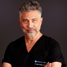 Acercar imagen: Arturo González Marlia, Médico general Vigo