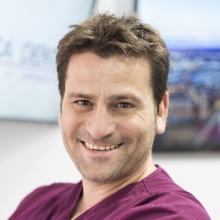Acercar imagen: José Jiménez Ollé, Dentista Sabadell