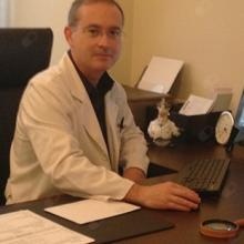 Acercar imagen: Vicente Aneri Mas, Dermatólogo Málaga