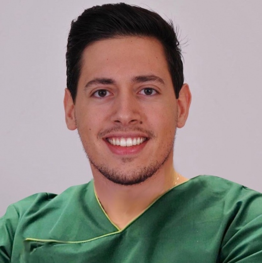 Dentista Sanitas Cerca De Mi - Todos Los Tratamientos Dentista General Dentista Para Niños Endodoncia Periodoncia Implantes Dentales Ortodoncia Cirujano Maxilofacial.