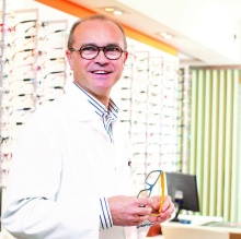 Acercar imagen: Francisco Jose Lozano Adeva, Óptico Aranjuez