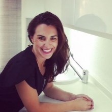 Acercar imagen: Araceli Calvo Ryan, Dentista Marbella