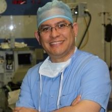 Acercar imagen: Miguel Hoyos Usta, Cirujano plástico Madrid