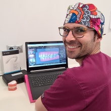 Acercar imagen: Ignacio López Bravo, Dentista Sevilla