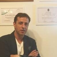 Acercar imagen: Javier Lima Villamil, Médico estético Sada