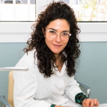 Acercar imagen: Sandra Cases Mérida, Dermatólogo Mérida