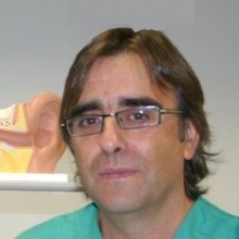 Acercar imagen: Rafael Pérez, Otorrino León