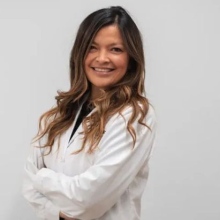 Acercar imagen: Claudia Vera Ching, Médico estético Olot