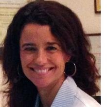 Acercar imagen: Coral Castello Castañeda, Dentista Sevilla