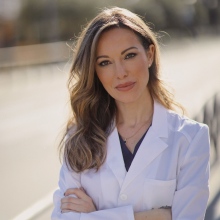 Acercar imagen: Lidia Maroñas Jiménez, Dermatólogo Madrid