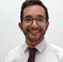 Acercar imagen: Roberto Castañeda Argáiz, Urólogo Manresa