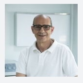 Acercar imagen: Ildefonso Cobo Fernández, Terapeuta complementario Madrid