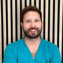 Acercar imagen: Leonardo Felipe Pinzón Hernández, Dentista Málaga