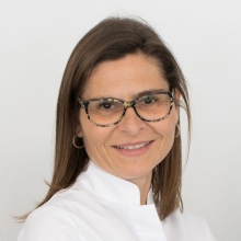 Acercar imagen: Mª Dolores Caballero Carbonell, Médico estético Valencia