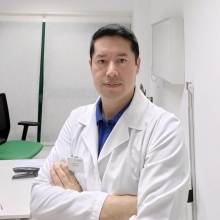 Acercar imagen: Vigmar Iriarte Castro, Ginecólogo Santa Cruz de Tenerife