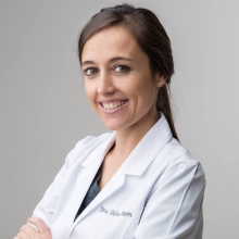 Acercar imagen: Sílvia Rosón Gómez, Cirujano oral y maxilofacial Madrid