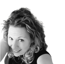 Acercar imagen: Verónica Alvaro, Terapeuta complementario Madrid