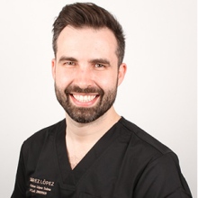 Acercar imagen: Carlos López Suárez, Dentista Madrid