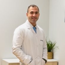 Acercar imagen: Angel Leonardo Vargas Perez, Traumatólogo Bilbao