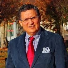 Acercar imagen: Lázaro Pérez Rodríguez, Médico estético Gelida