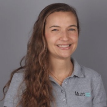 Acercar imagen: Karolina Elena Briede, Dentista Sant Andreu de Llavaneres