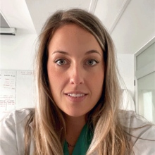 Acercar imagen: Sara Morales Gil, Cirujano plástico Los Arenales del Sol