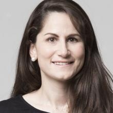 Acercar imagen: Viviana García Blom, Dentista Molins de Rei