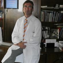 Acercar imagen: Gumersindo Rodríguez Vicente, Oftalmólogo Salamanca