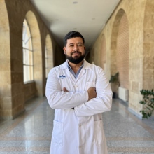 Acercar imagen: Juan Carlos Roa Montes de Oca, Neurocirujano Salamanca