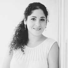 Acercar imagen: Paula Arenas Rojas, Fisioterapeuta Sevilla