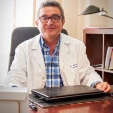 Acercar imagen: Benito Cabeza Garrote, Ginecólogo Ibi