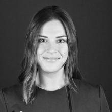 Acercar imagen: Erika Avilés Pedregosa, Dentista Málaga