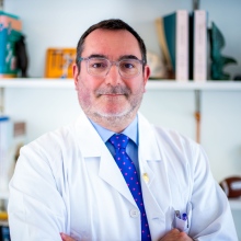 Acercar imagen: Vicente J. León-Muñoz, Traumatólogo Madrid