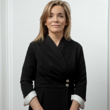 Acercar imagen: Isabel González Partida, Médico estético Chiclana de la Frontera