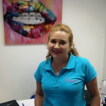Acercar imagen: Juana Marcela Bayona Luna, Dentista Alaquas