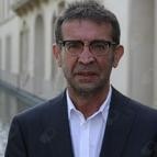 Acercar imagen: Rafael Rosell, Oncólogo médico Barcelona