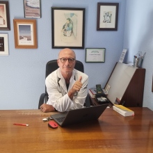 Acercar imagen: Agustin Acebes Fuertes, Neurólogo Gijón