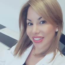 Acercar imagen: María Granados Ruiz, Médico estético Elche