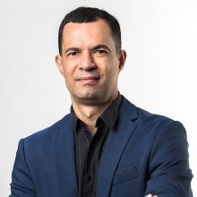 Acercar imagen: Paulo Duarte, Médico estético Barcelona