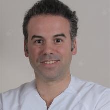 Acercar imagen: Martin Jimenez Fernandez, Dentista Sevilla