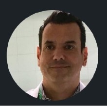 Acercar imagen: Victorio Cuenca Peiró, Cardiólogo Málaga