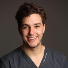 Acercar imagen: Diego Moraleda Gómez, Dentista Fuenlabrada