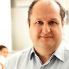 Dr. Fernando Novell Costa