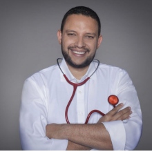 Acercar imagen: Julio Armas Castro, Médico de familia Elche