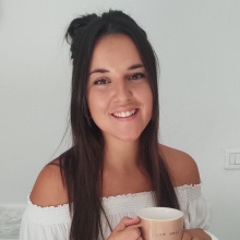 Acercar imagen: Angela Sierra Cardenas, Terapeuta complementario Sevilla