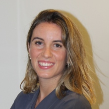 Acercar imagen: María Merino Morales, Dentista Sevilla