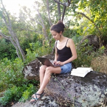 Acercar imagen: Claudia Grez, Terapeuta complementario Pinto